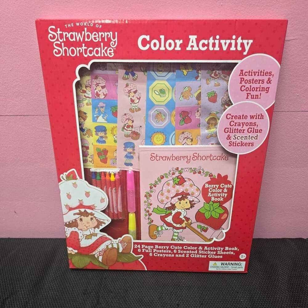Strawberry Shortcake Color Activity Set